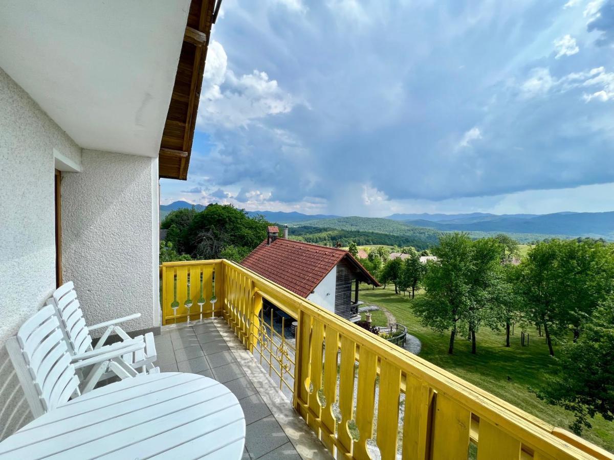 Guest House Domacija Krnc Hrib pri Hinjah Esterno foto