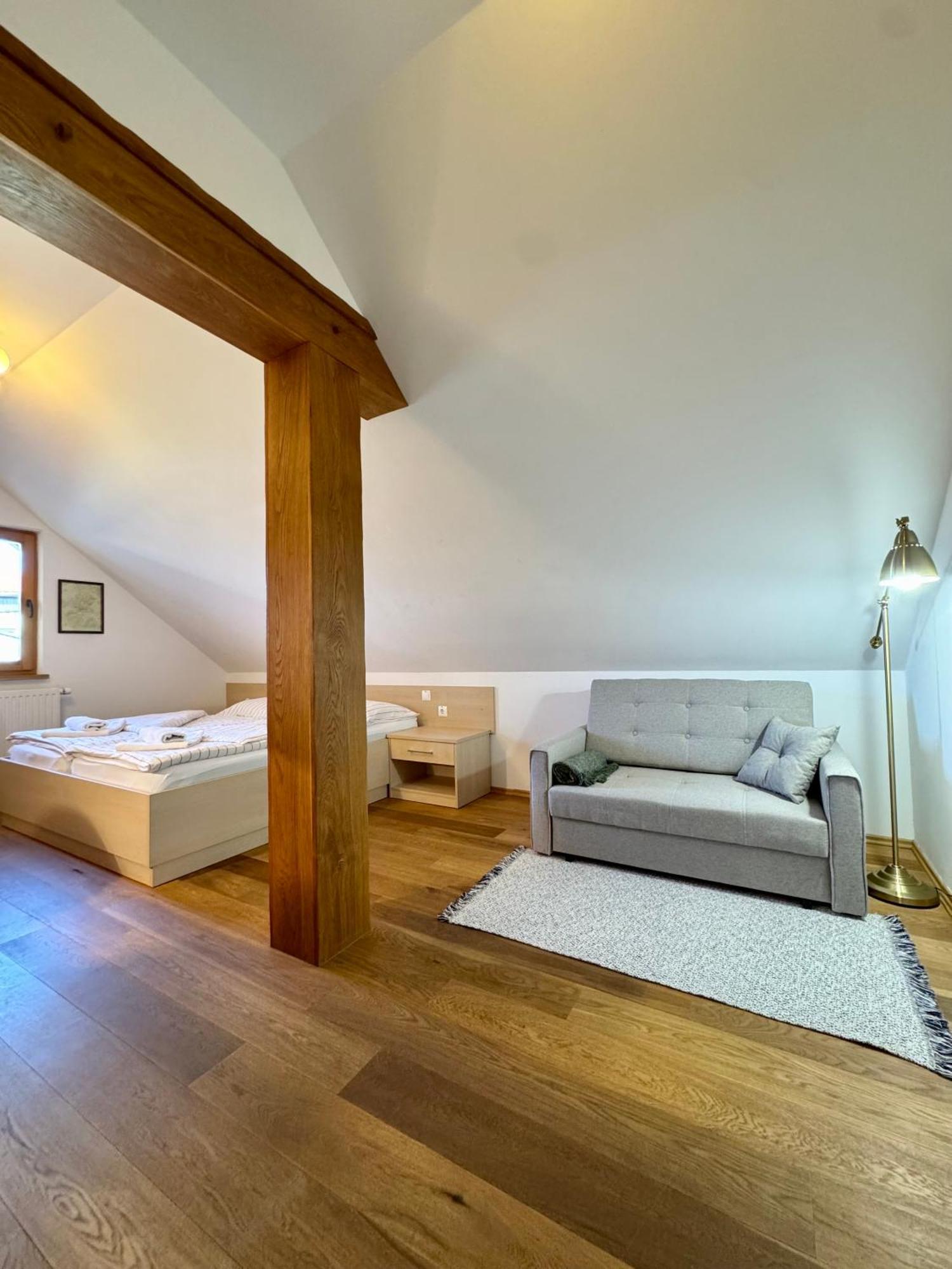Guest House Domacija Krnc Hrib pri Hinjah Esterno foto